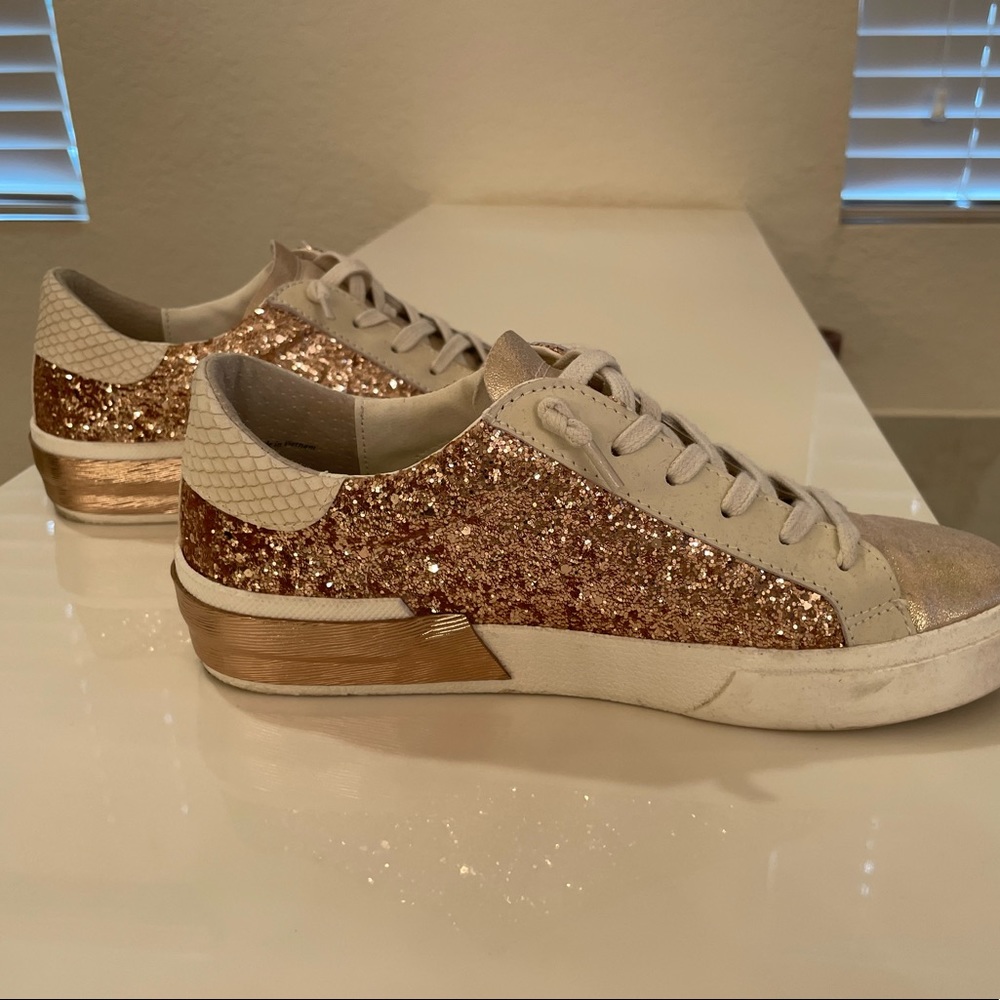 Like new Dolce Vita shoes